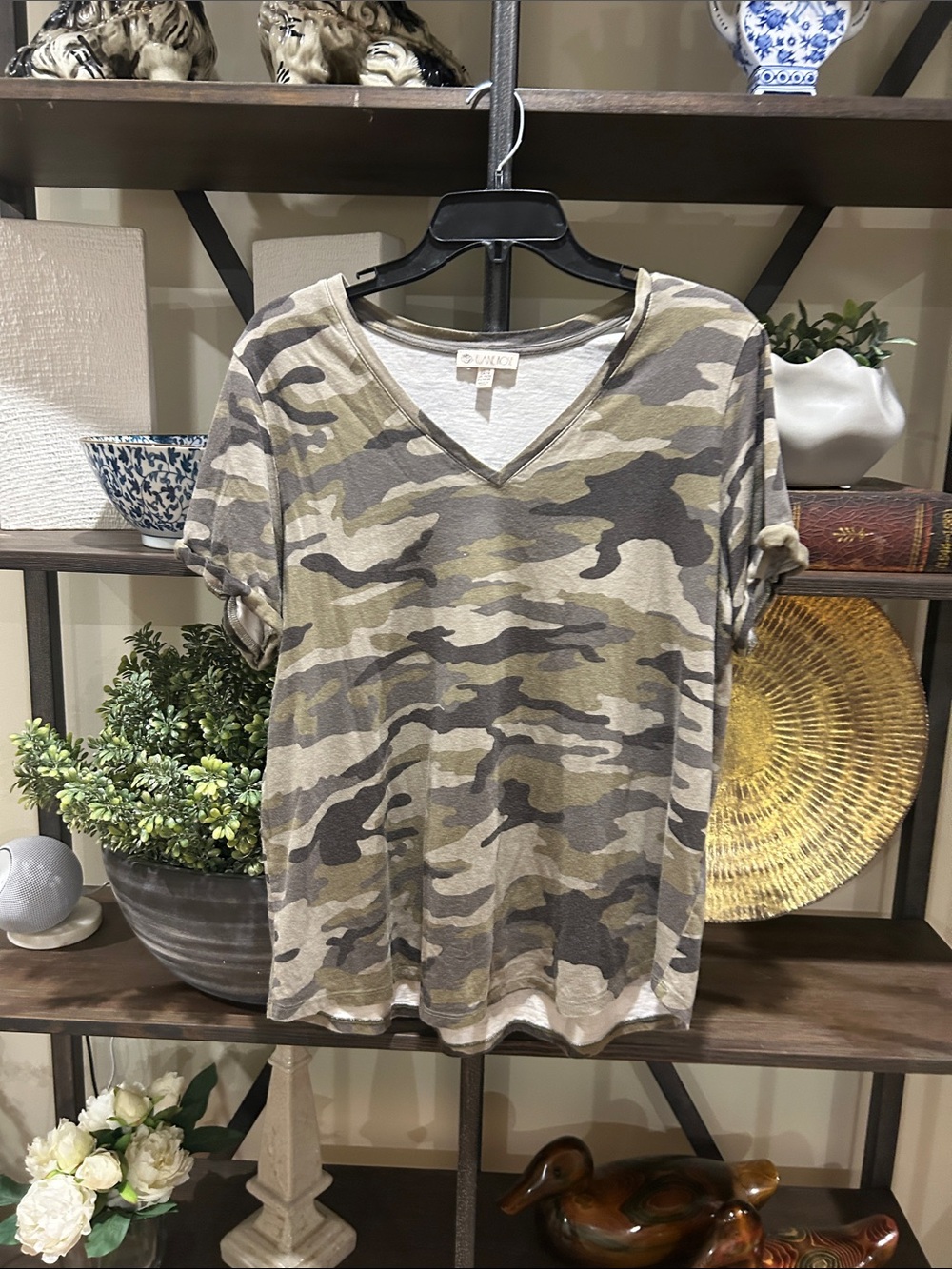 Camo V-Neck Short Sleeve Top - Olive/Khaki